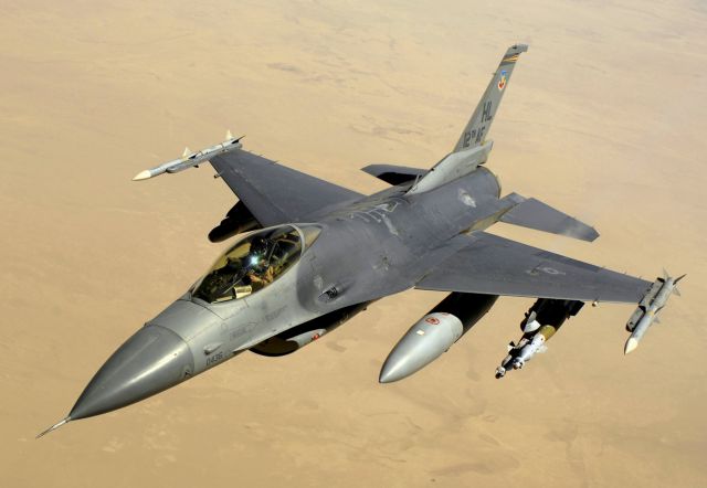 Νέες υπερπτήσεις τουρκικών F-16 σε Οινούσσες και Χίο