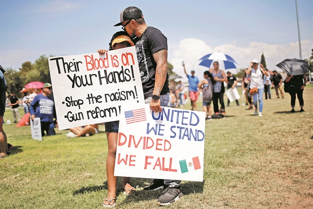 Λευκός εθνικισμός, μια απειλή αντίστοιχη του ISIS