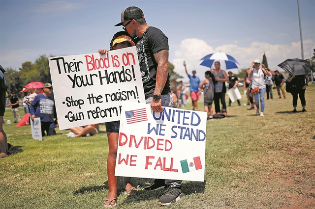 Η Walmart ρίχνει τ’ όπλο της