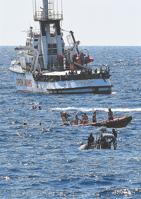 Κόντε: «Είσαι οπορτουνιστής!» Σαλβίνι: «Δεν φοβάμαι τίποτα»