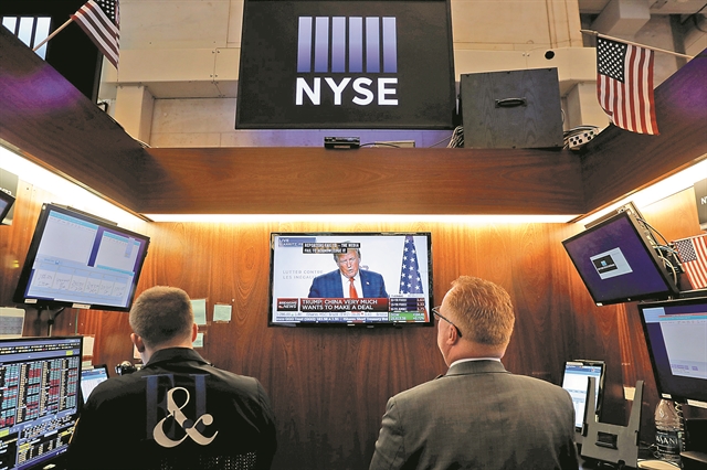 Τρενάκι του τρόμου οι αγορές λόγω Τραμπ