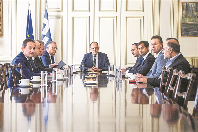 Στροφή και στα προβλήματα της καθημερινότητας