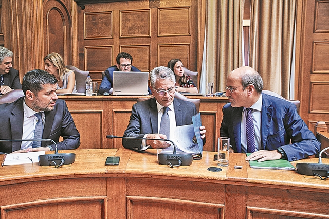 Η Δικαιοσύνη αρχίζει έρευνα για τη ΔΕΗ