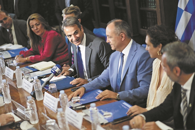 Σε ρυθμούς ΔΕΘ κινείται το Μαξίμου