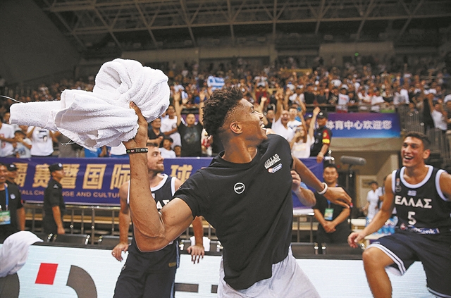 Αλλη ομάδα με τον Γιάννη!