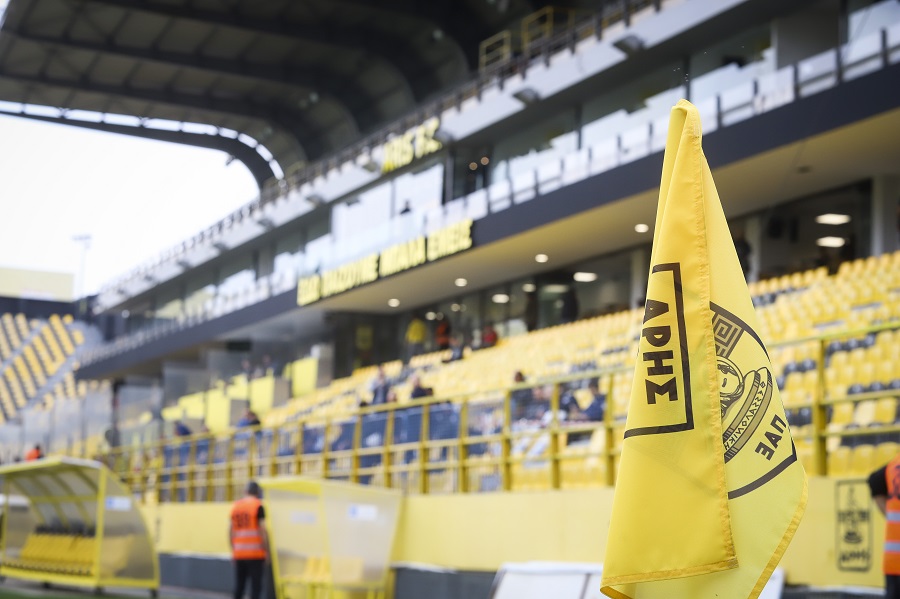 Εργασίες στον αγωνιστικό χώρο του Βικελίδης