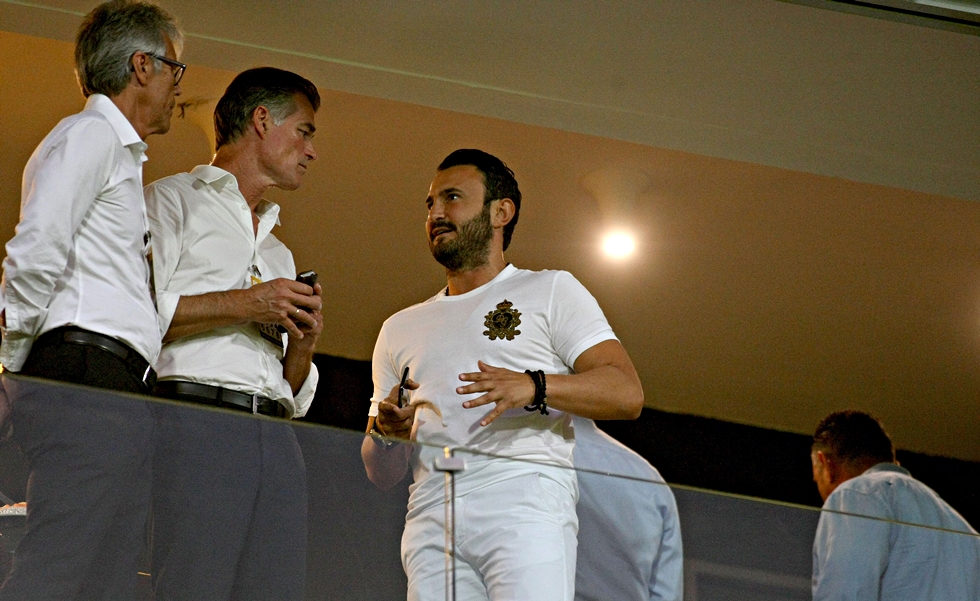 Λήστεψαν στέλεχος της ΠΑΕ Άρης, επιτέθηκαν και στο μωρό του!