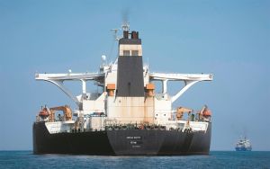 Πού θα καταπλεύσει τελικά το τάνκερ;