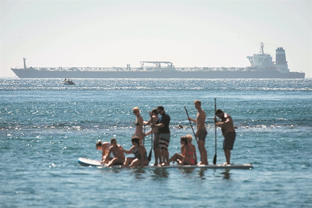 Το ιρανικό τάνκερ έβαλε πλώρη για την Καλαμάτα