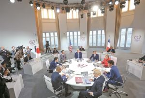 Ολα για όλα τα παίζει ο Τζόνσον απέναντι στην ΕΕ