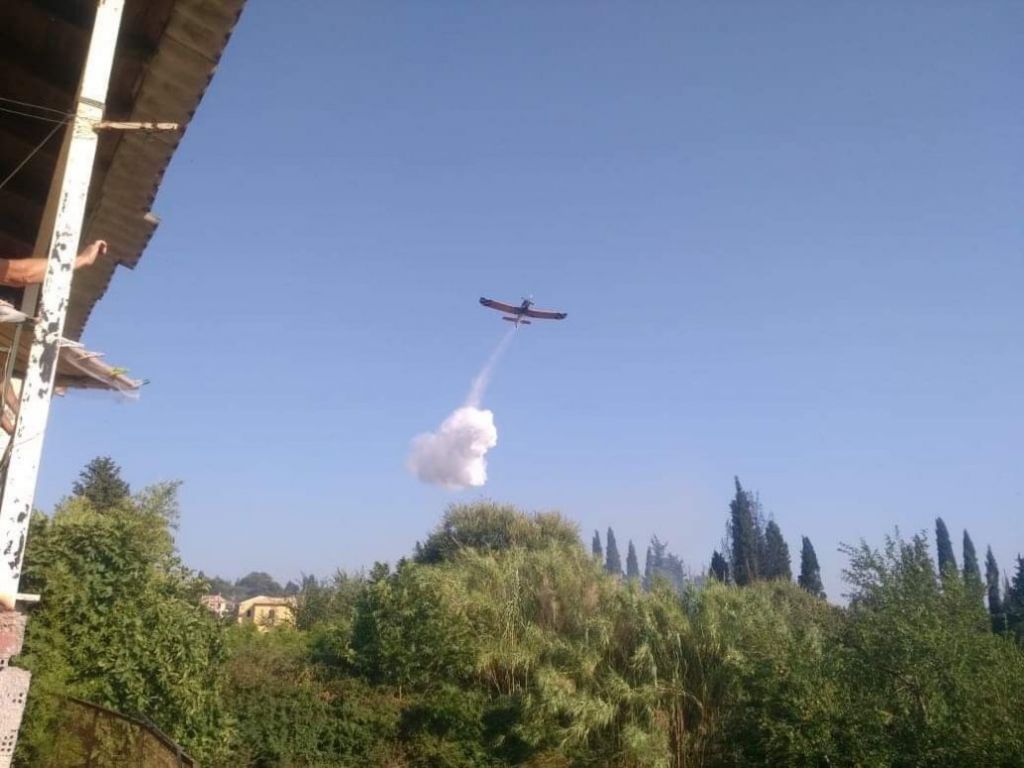 Μεγάλη φωτιά στη Βοιωτία – Πυρκαγιά και στην Κέρκυρα