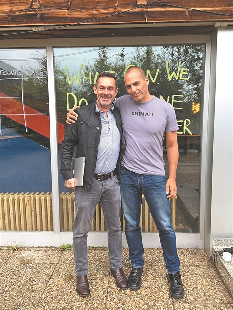 «Πες μου, Βρούτε, μπορείς να δεις το πρόσωπό σου;»