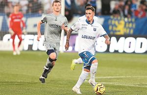 Ανακοινώνει Μαντσίνι, κλείνει Ντε Μποκ