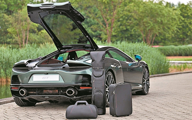 Βαλίτσες που κοστίζουν όσο ένα αυτοκίνητο