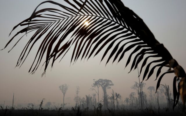 Εικόνες Aποκάλυψης στον Αμαζόνιο από τις εκατοντάδες πυρκαγιές