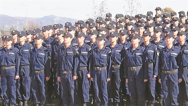 Ερχονται πάνω από 1.600 θέσεις μονίμων