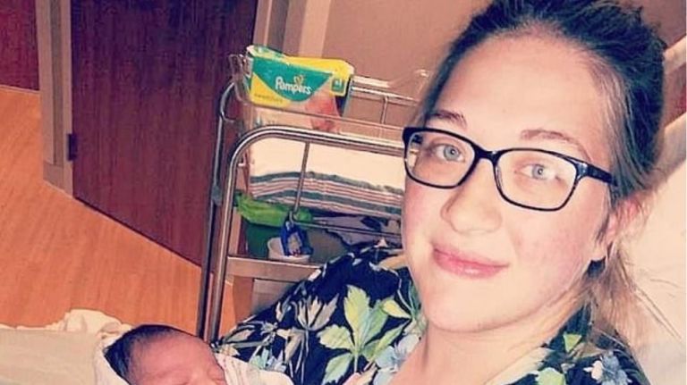 Μακελειό στο Τέξας: Μια 25χρονη θυσιάστηκε για να σώσει το δύο μηνών μωρό της | tanea.gr