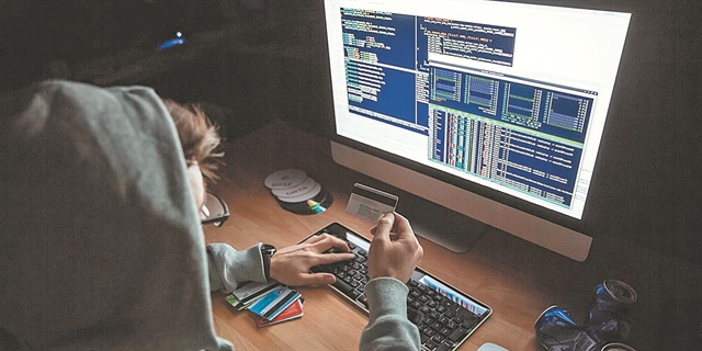 9+1 απάτες που κάνουν θραύση στο Ιντερνετ