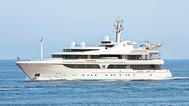 Από την μπλε πολυκατοικία στην ιταλίδα λαίδη