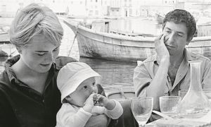 Ενα γαλάζιο μαγικό κουτί