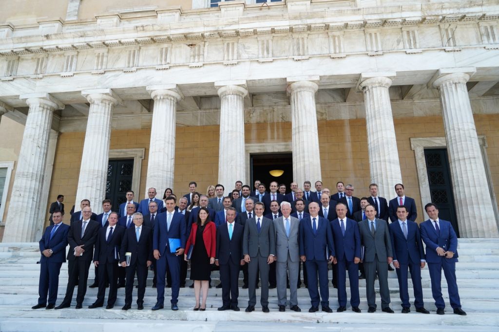 Επιστροφή στη δεξιά κανονικότητα;