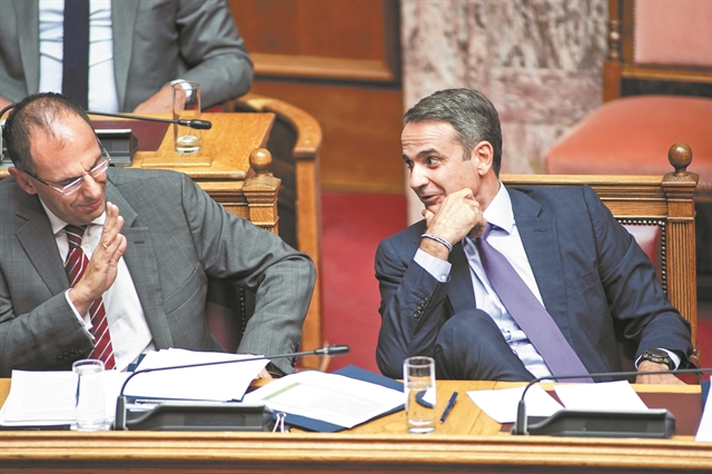 Η πρώτη δόση «κλειδώνει» σε 15 ημέρες