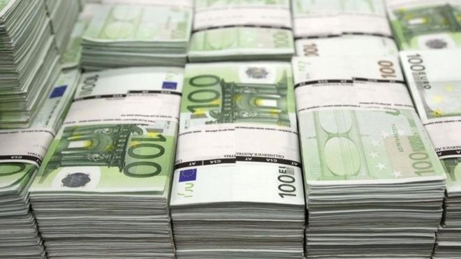 Φέρτε τα λεφτά σας στην Ελλάδα για λιγότερο φόρο