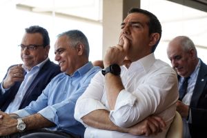Συνεδριάζει η Πολιτική Γραμματεία στον απόηχο της διαμάχης Τσίπρα – Σκουρλέτη