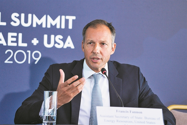 Το μυστικό γεύμα με μενού τις επενδύσεις