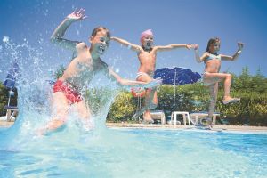 Βουνό ή θάλασσα: Τα παιδικά ατυχήματα καραδοκούν