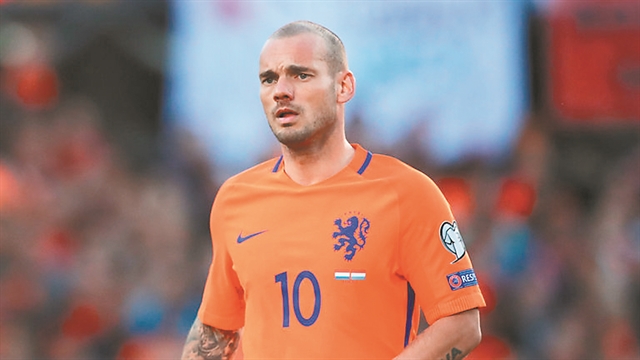 Κρεμάει τα παπούτσια του ο Σνάιντερ