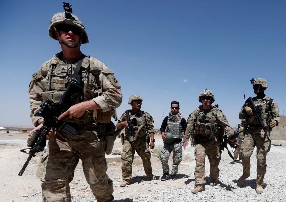 Συνομιλίες ΗΠΑ – Ταλιμπάν για τον πόλεμο στο Αφγανιστάν