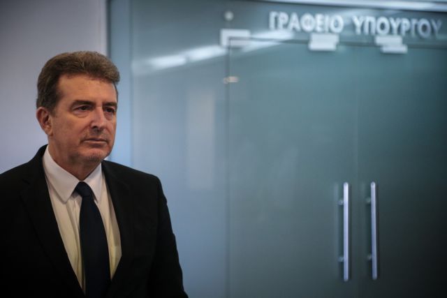 Αστυνόμευση και παρεμπόριο στο επίκεντρο της συνάντησης Χρυσοχοΐδη – Εμπορικού Συλλόγου Αθηνών