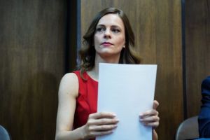 Αχτσιόγλου: Πάγιο αίτημα του ΣΕΒ η κατάργηση των διατάξεων για την προστασία των εργαζομένων