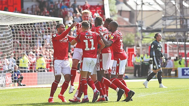 Πολύ καλή εμφάνιση και 3-0 την Μπέρμιγχαμ