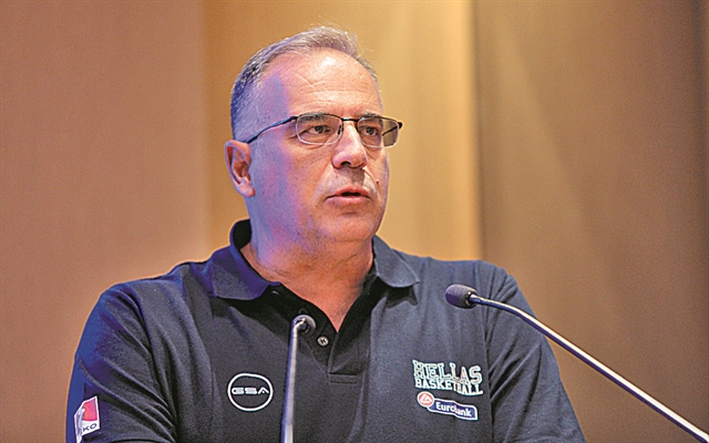 «Αξίζουν συγχαρητήρια και στους 35»