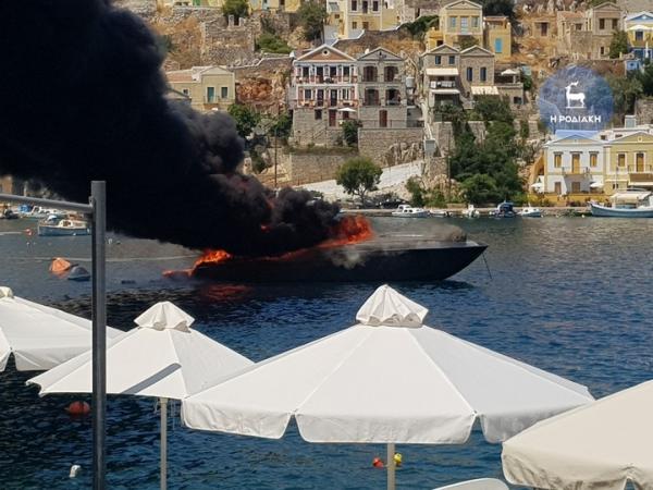 Κάηκε ταχύπλοο στο λιμάνι της Σύμης