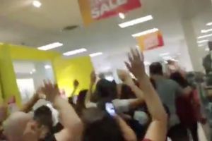 Πανικός στο Τέξας: Πυροβολισμοί σε εμπορικό κατάστημα με πολλούς τραυματίες