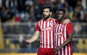 Καμαρά και Μεριά προσφέρουν αξέχαστες στιγμές σε φιλάθλους του Ολυμπιακού (vid)