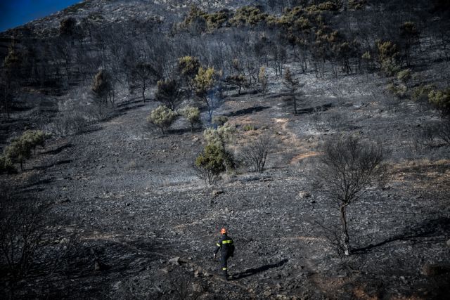 Φωτιά στον Υμηττό: Καταγγελίες για εκρήξεις