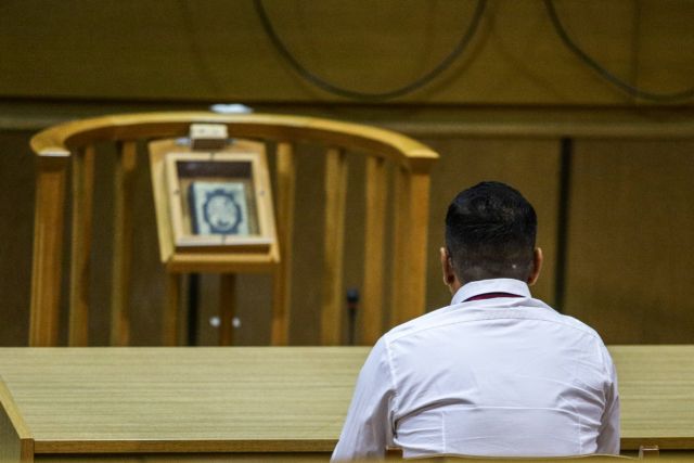 «Ήμουν εκεί αλλά δεν πείραξα κανέναν» λέει τώρα ο «πυρηνάρχης» Περάματος