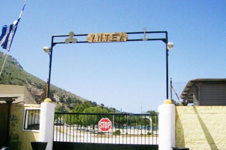 Εξιχνιάστηκε η κλοπή στρατιωτικού υλικού στη Λέρο | tanea.gr Εξιχνιάστηκε η κλοπή στρατιωτικού υλικού στη Λέρο | tanea.gr