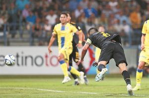 Ο Σιμόες τη λύτρωσε στο «και   πέντε»