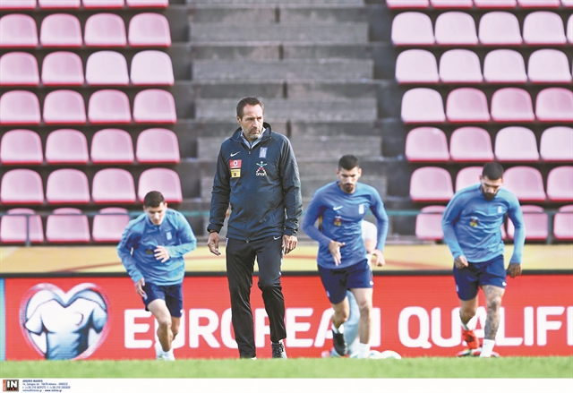 Αναζητεί τον νέο ήρωά της