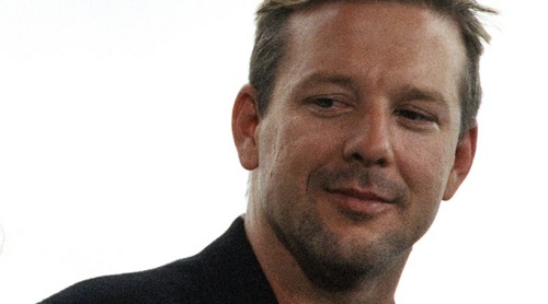 Μίκι Ρουρκ: Αγνώριστος από τις πλαστικές