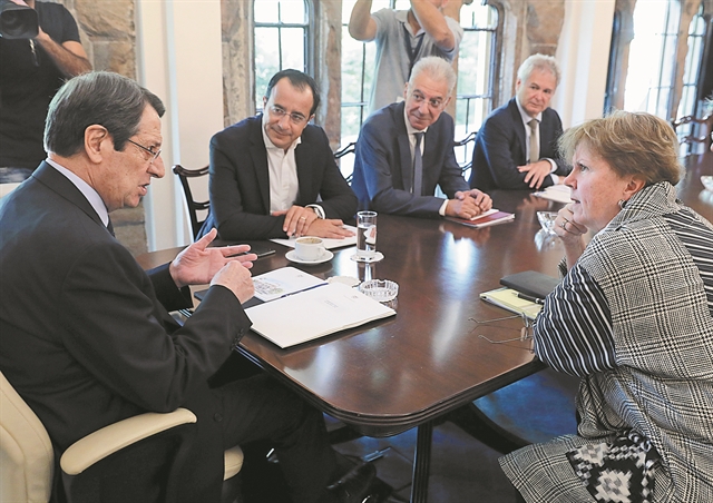 Αναζητείται διέξοδος για τριμερή στον ΟΗΕ