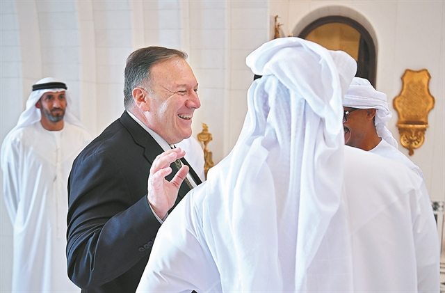 Κελεμπίες, κοκόνια και… Dior