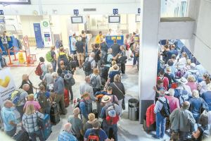 Σεισμός στον ελληνικό τουρισμό από την πτώχευση του ταξιδιωτικού γίγαντα