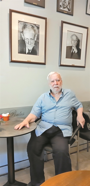 «Κράτησα την κορδέλα από το φέρετρο του Σεφέρη»