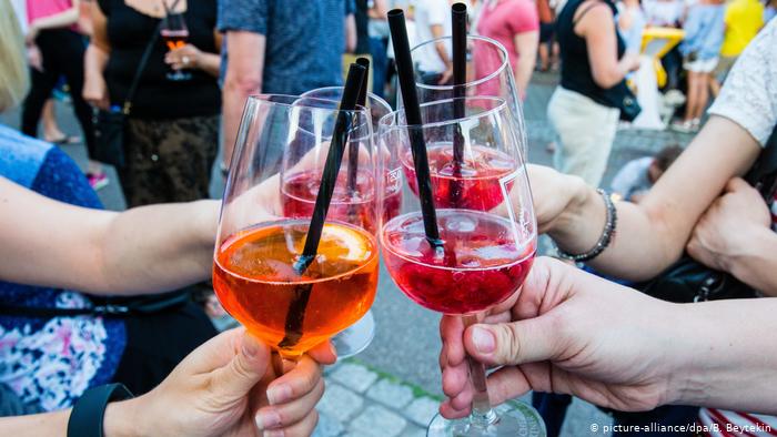 Περιβάλλον : Η ανάγκη να απορρίψουμε τα πλαστικά καλαμάκια